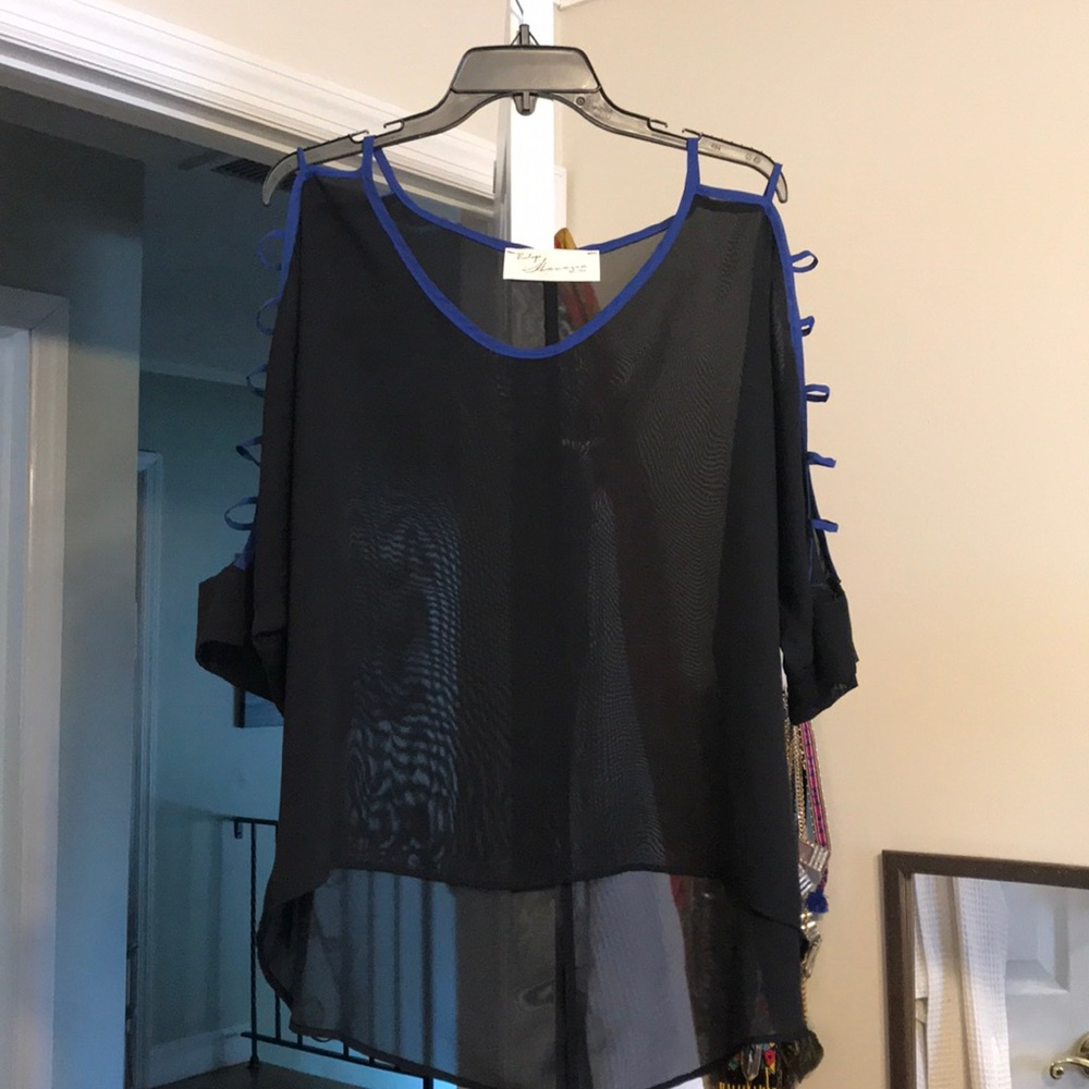 Beautiful blouse with cool design on arms